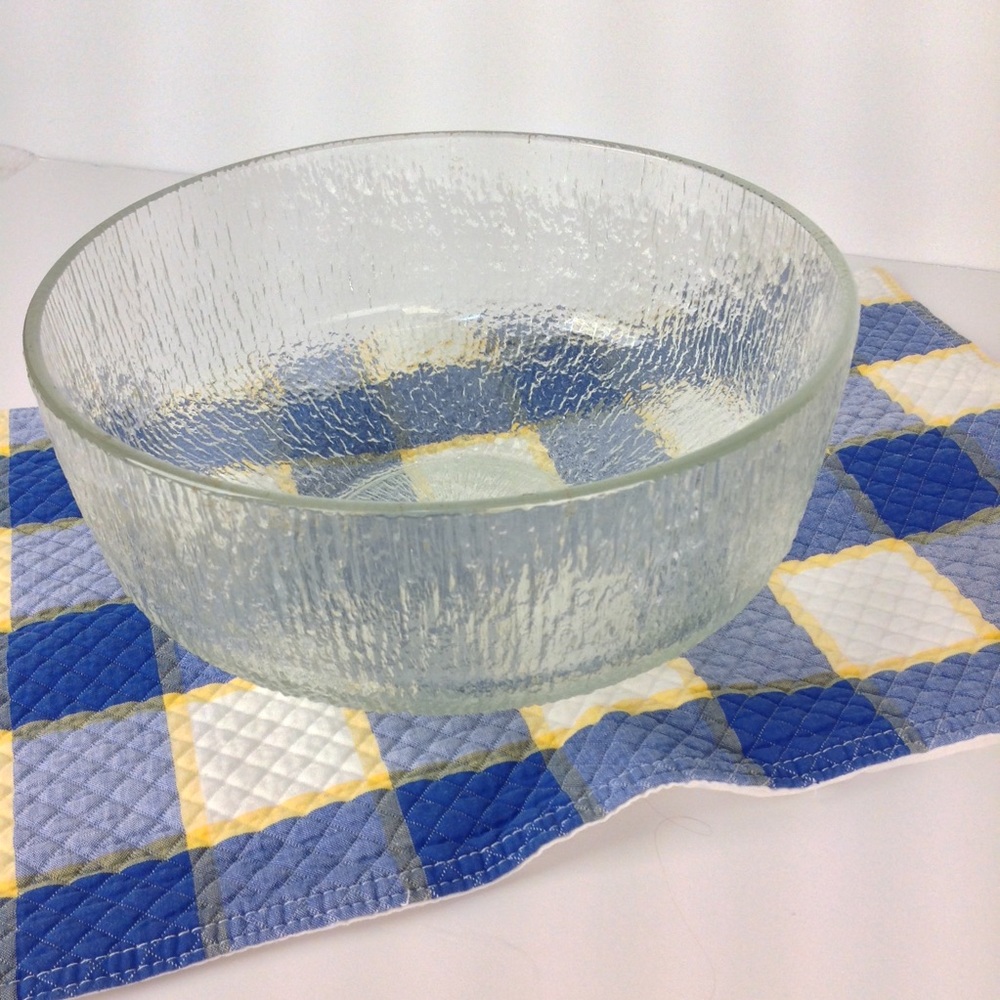 3/$15:Vintage Glass Serving Bowl